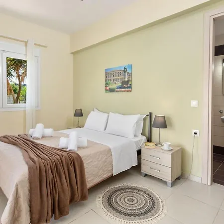 Paradiso: Near Beach, Superb Pool And Garden Villa *