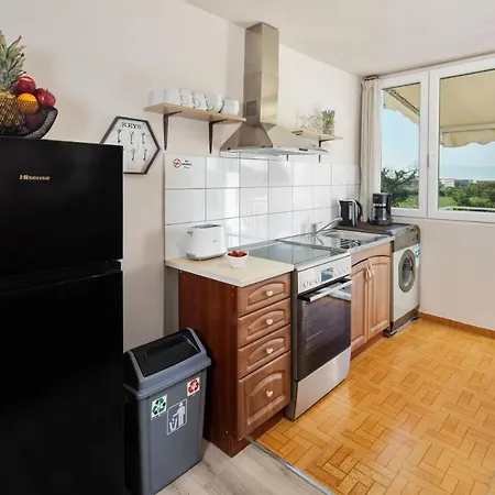 Willa Paradiso: Near Beach, Superb Pool And Garden