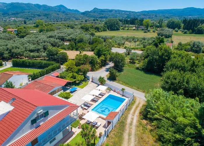 فيلة Paradiso: Near Beach, Superb Pool And Garden *